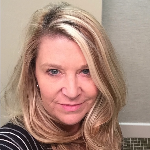 Meet your Posher, Kimberly - Picture 1 of 1